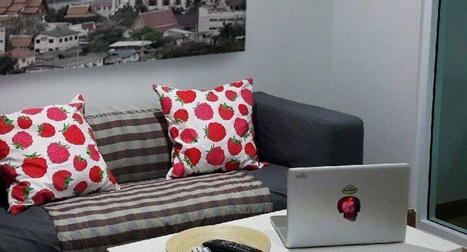 For rent 1 bed condo in Phra Khanong, Bangkok