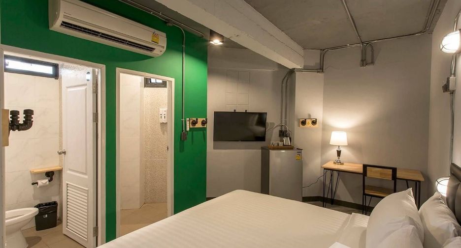 For sale 20 bedrooms hotel in Bang Rak, Bangkok