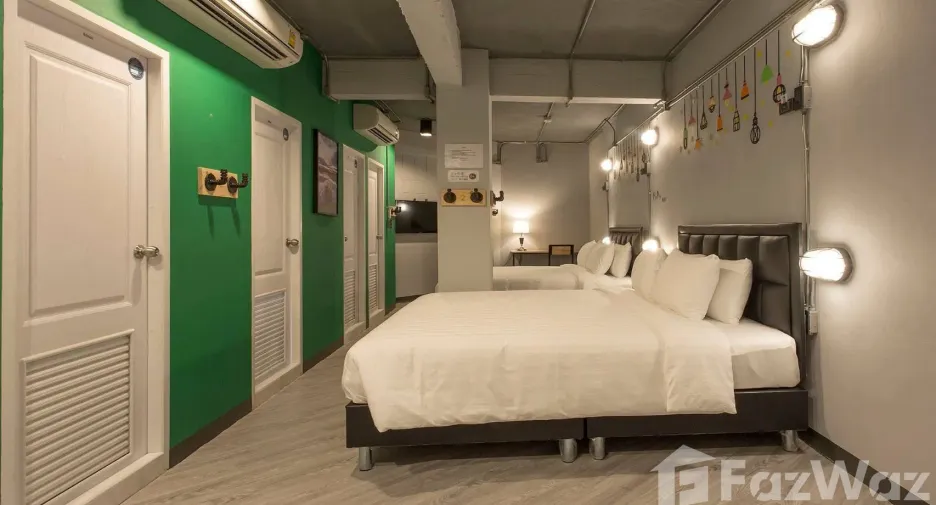 For sale 20 bedrooms hotel in Bang Rak, Bangkok