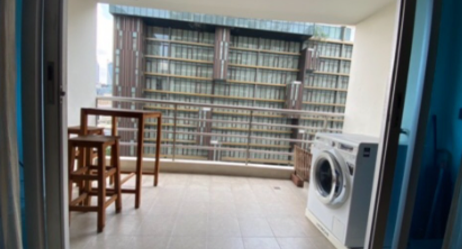 For sale 1 bed condo in Pathum Wan, Bangkok