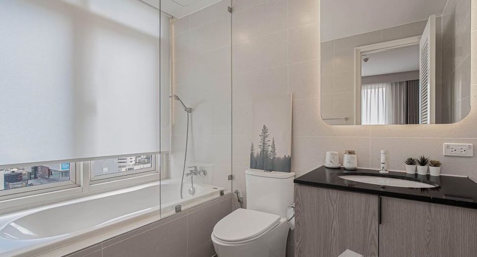 For sale and for rent 3 bedrooms condo in Watthana, Bangkok