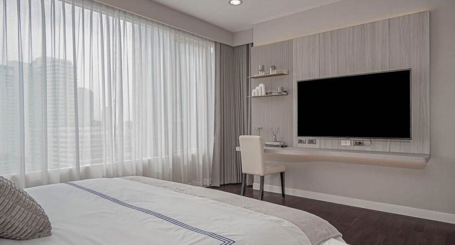 For sale and for rent 3 bedrooms condo in Watthana, Bangkok