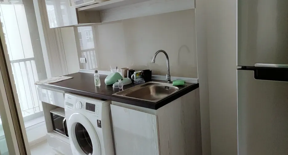 For rent 1 bed condo in Mueang Samut Prakan, Samut Prakan