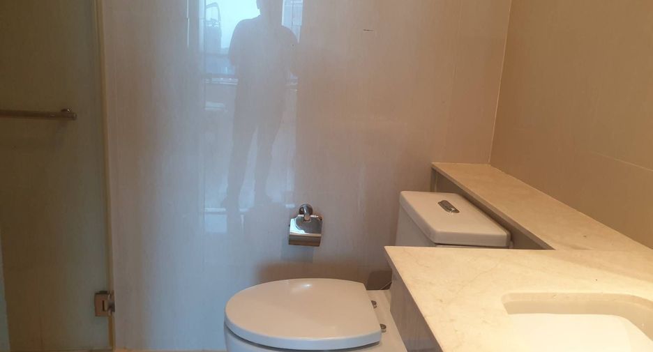 For sale 2 bedrooms condo in Pathum Wan, Bangkok