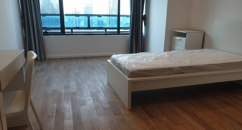 For sale 2 bedrooms condo in Pathum Wan, Bangkok