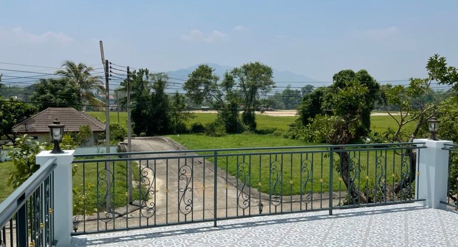 For rent 4 bedrooms house in Mae Rim, Chiang Mai