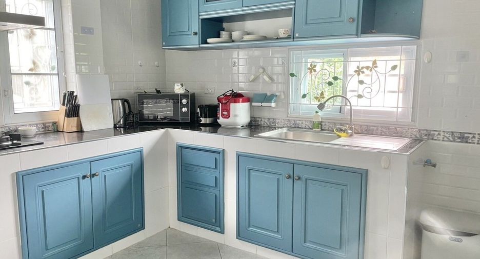 For rent 4 bedrooms house in Mae Rim, Chiang Mai
