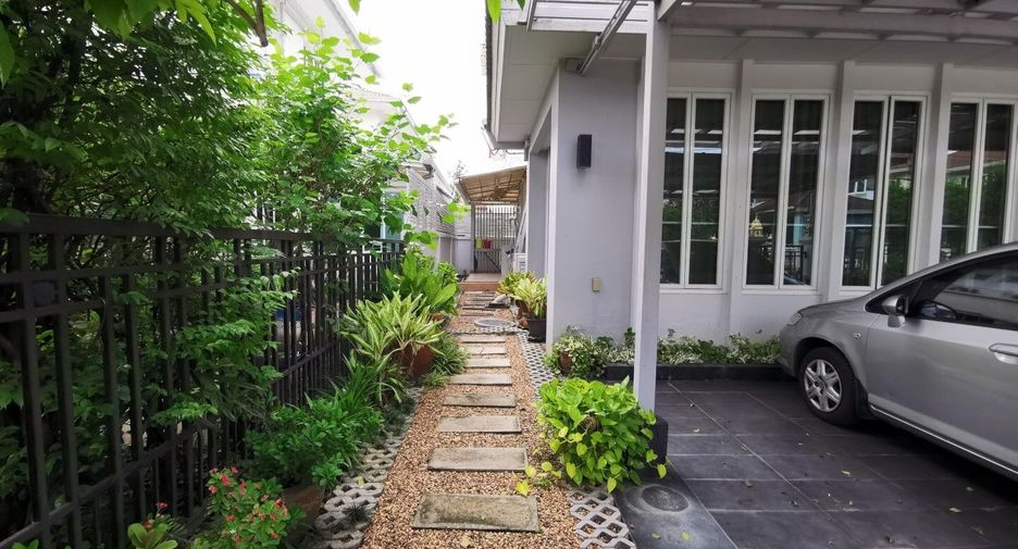 For sale 3 ベッドルーム house in Bang Khen, Bangkok