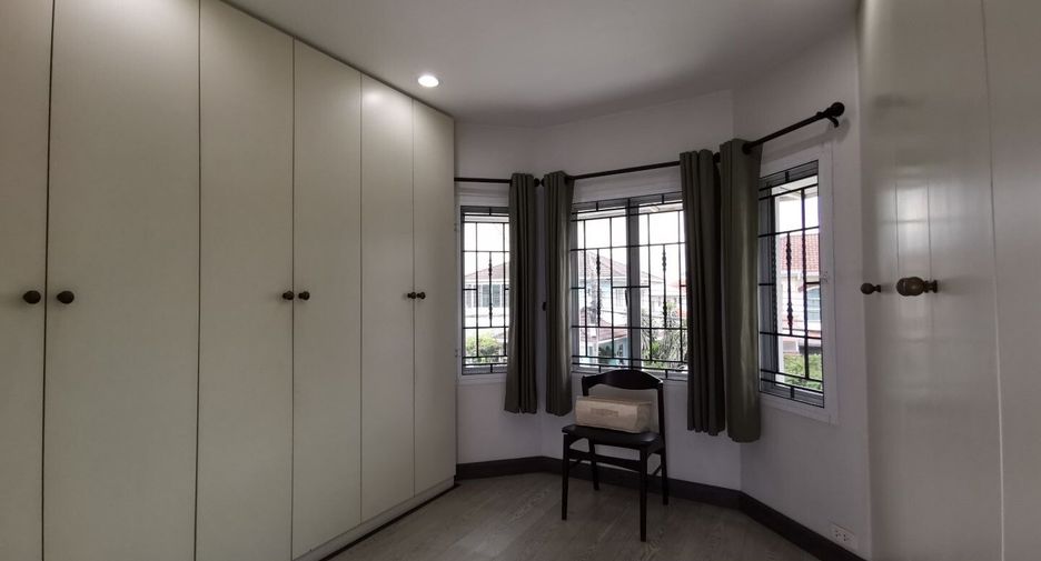 For sale 3 ベッドルーム house in Bang Khen, Bangkok