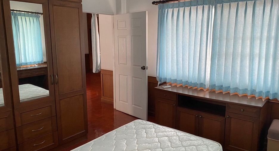 For rent 4 bedrooms house in Hang Dong, Chiang Mai
