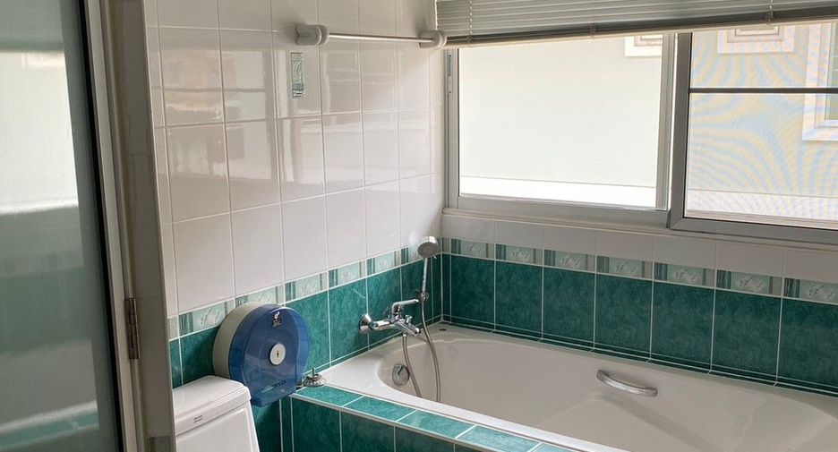 For rent 4 bedrooms house in Hang Dong, Chiang Mai