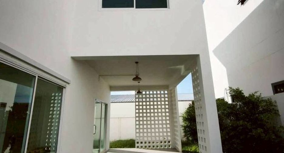 For rent 3 ベッドルーム house in Saraphi, Chiang Mai