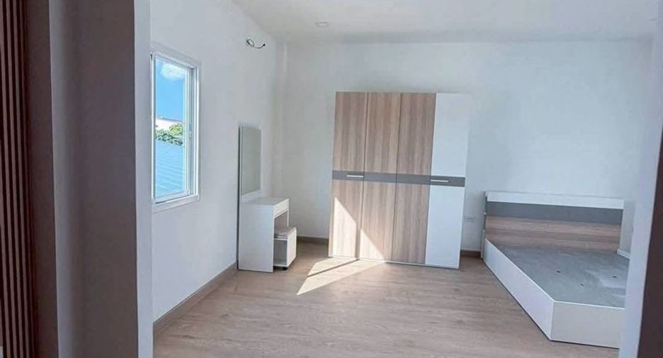 For rent 3 ベッドルーム house in Saraphi, Chiang Mai