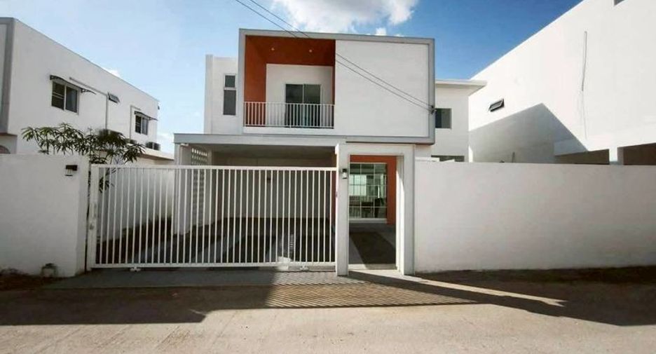 For rent 3 ベッドルーム house in Saraphi, Chiang Mai