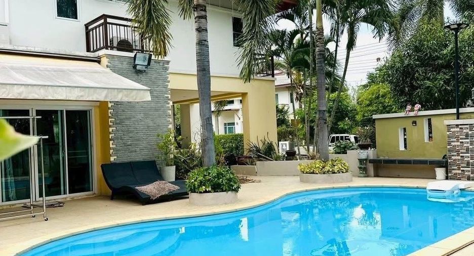 For rent 4 bedrooms house in San Sai, Chiang Mai