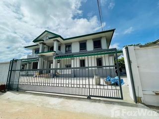 Casa en venta de 4 habitaciones en Phra Samut Chedi, Samut Prakan