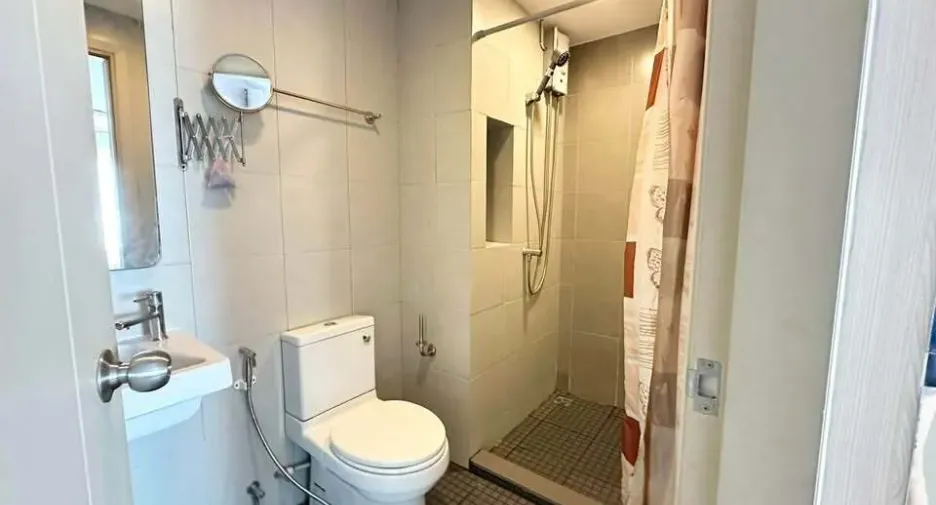 For sale and for rent 1 bed condo in Bang Na, Bangkok