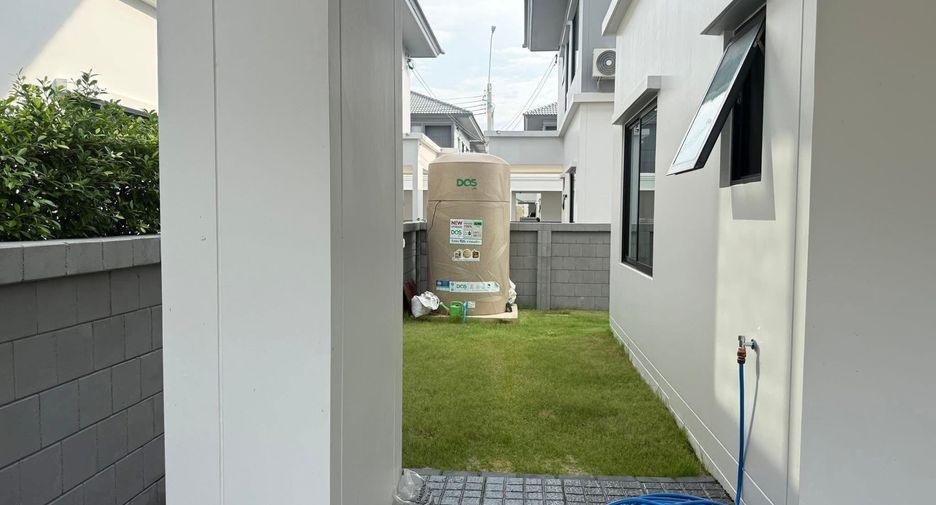 For sale and for rent 4 bedrooms house in Bang Phli, Samut Prakan
