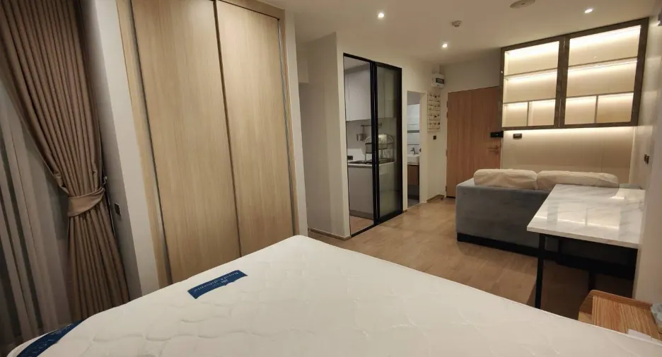 For rent studio condo in Thon Buri, Bangkok