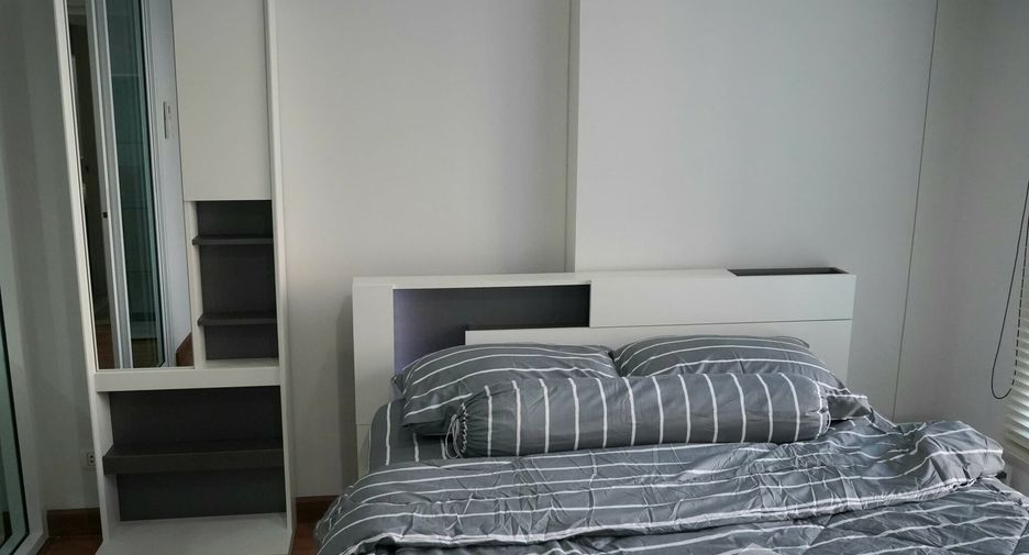 For rent 1 bed condo in Thon Buri, Bangkok