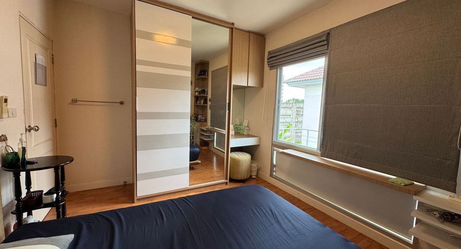 Haus zum Kauf mit 4 Zimmer in Bang Khen, Bangkok