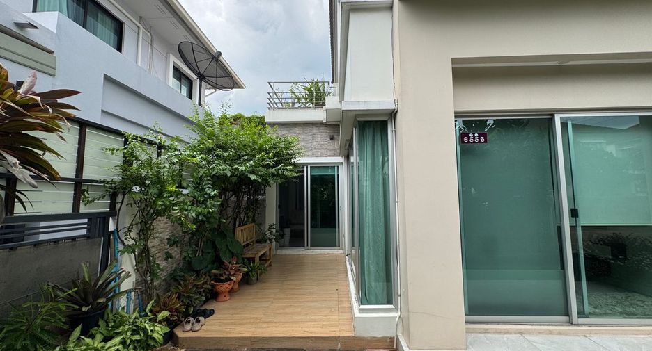 Haus zum Kauf mit 4 Zimmer in Bang Khen, Bangkok