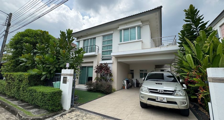 Haus zum Kauf mit 4 Zimmer in Bang Khen, Bangkok