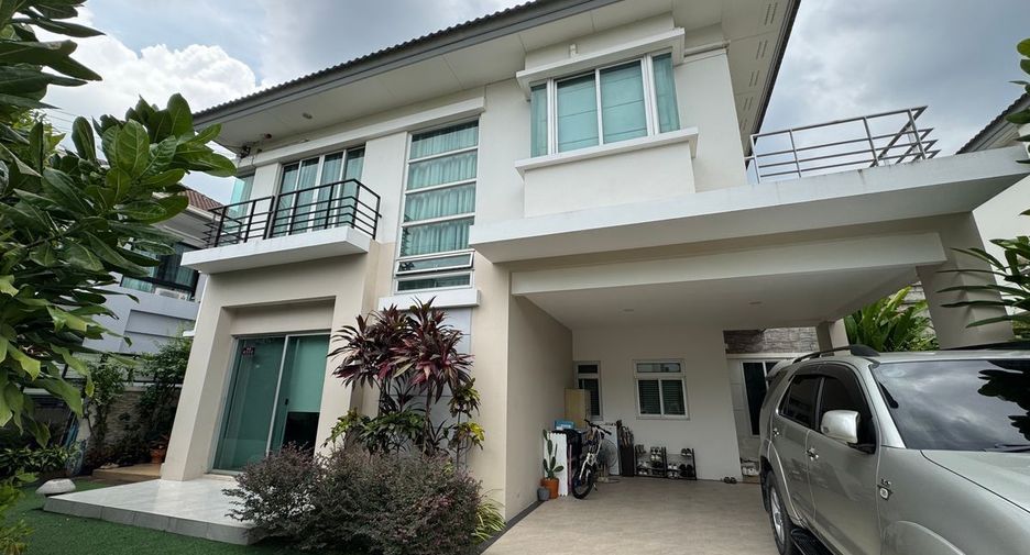 Haus zum Kauf mit 4 Zimmer in Bang Khen, Bangkok