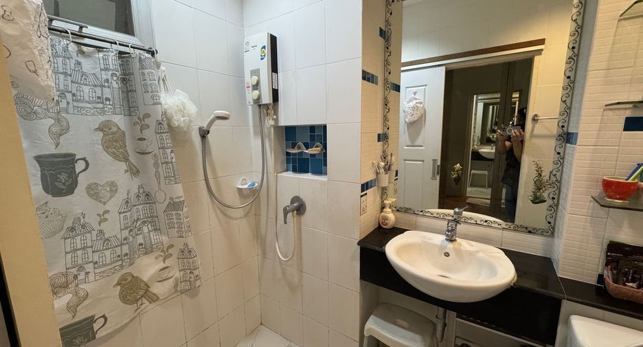 Haus zum Kauf mit 4 Zimmer in Bang Khen, Bangkok