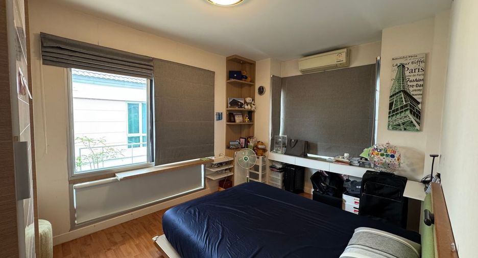 Haus zum Kauf mit 4 Zimmer in Bang Khen, Bangkok