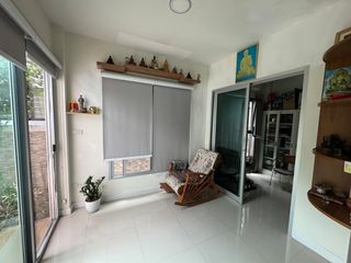 Haus zum Kauf mit 4 Zimmer in Bang Khen, Bangkok