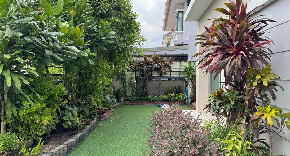 Haus zum Kauf mit 4 Zimmer in Bang Khen, Bangkok