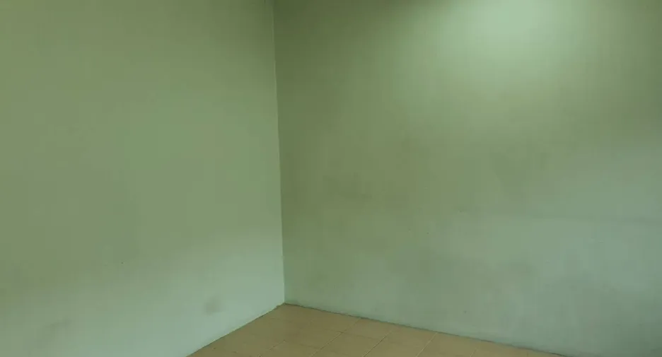 For rent 3 bedrooms retail Space in Bang Khun Thian, Bangkok