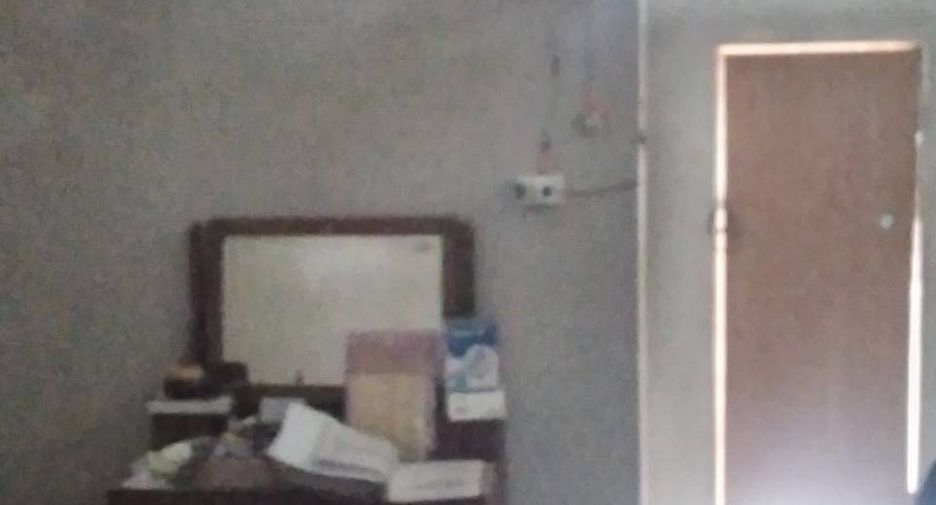 Reihenhaus zum Kauf mit 6 Zimmer in Mueang Chiang Mai, Chiang Mai