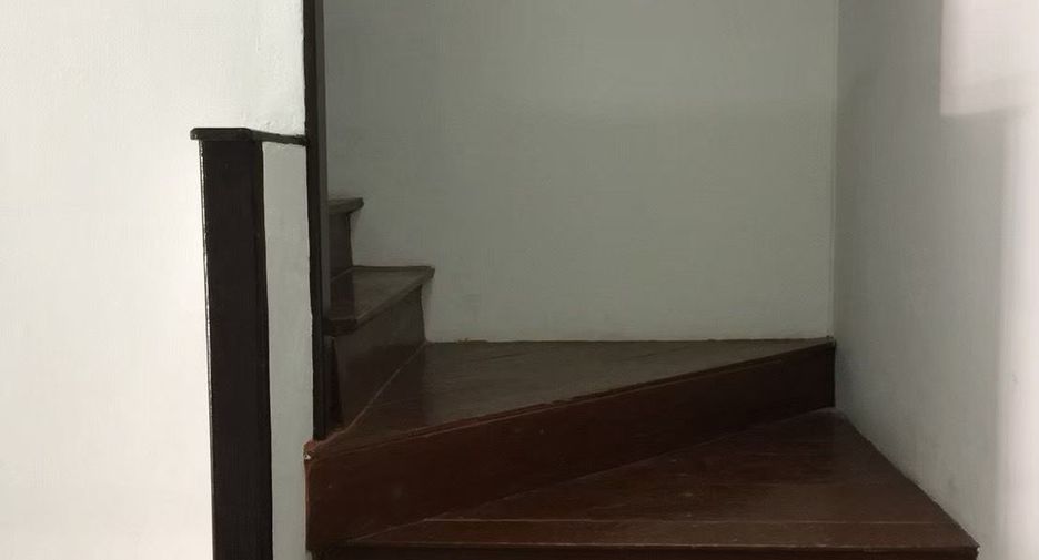 For rent 2 bedrooms townhouse in Sai Mai, Bangkok