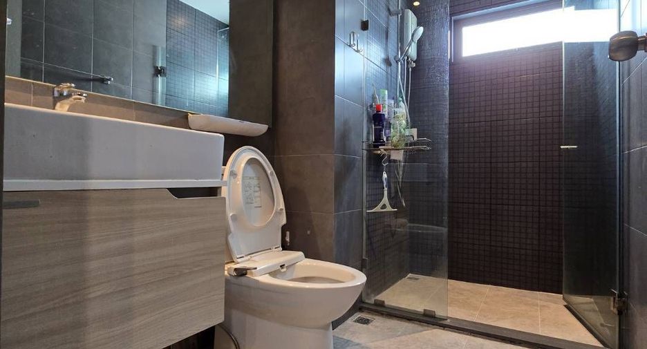 For sale 1 bed condo in Phra Pradaeng, Samut Prakan