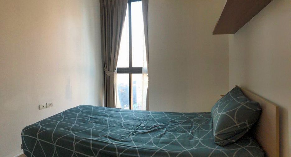 For sale 2 bedrooms condo in Huai Khwang, Bangkok
