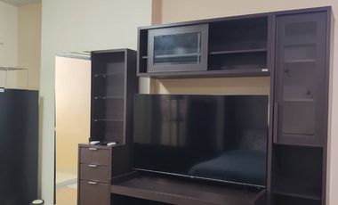 Wohnung zur Miete mit Studio in Huai Khwang, Bangkok