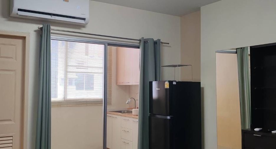 For rent studio condo in Huai Khwang, Bangkok