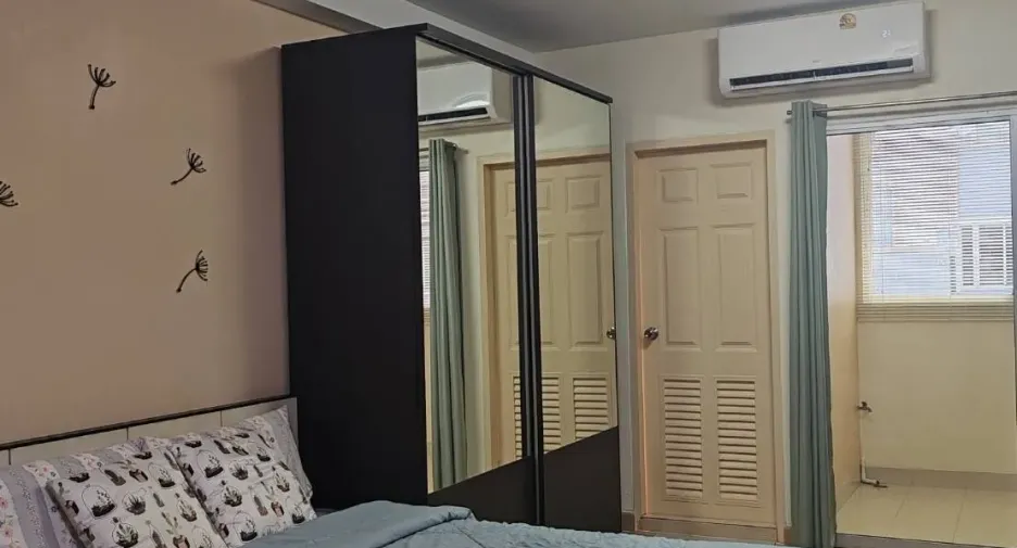 For rent studio condo in Huai Khwang, Bangkok