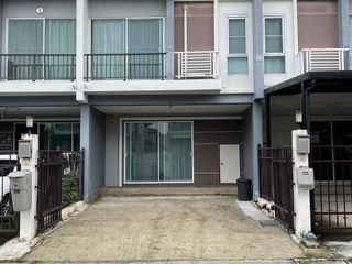 For sale 2 bedrooms townhouse in Bang Sao Thong, Samut Prakan