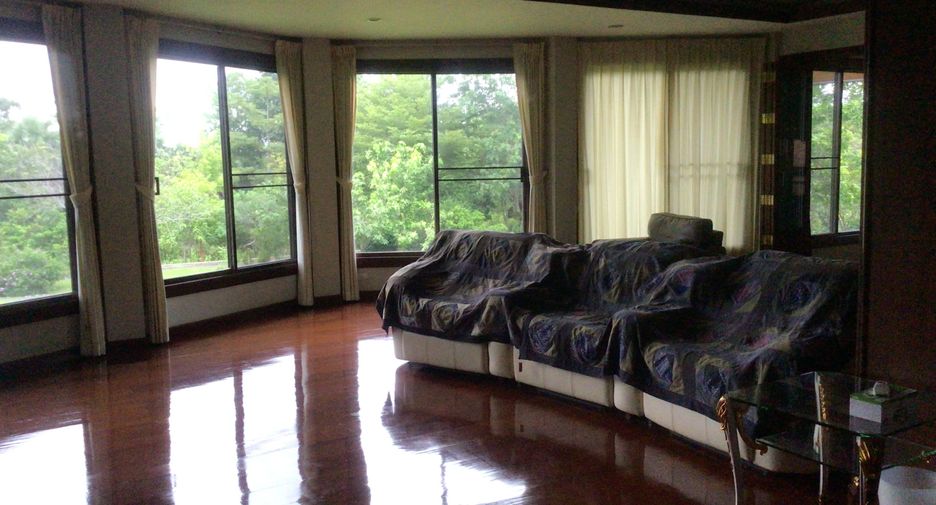 For sale 6 bedrooms house in Hang Dong, Chiang Mai