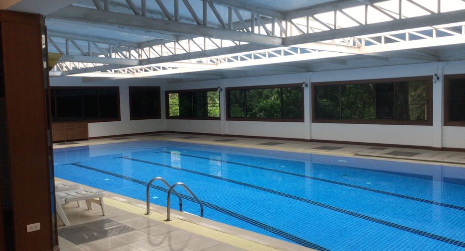 For sale 6 bedrooms house in Hang Dong, Chiang Mai