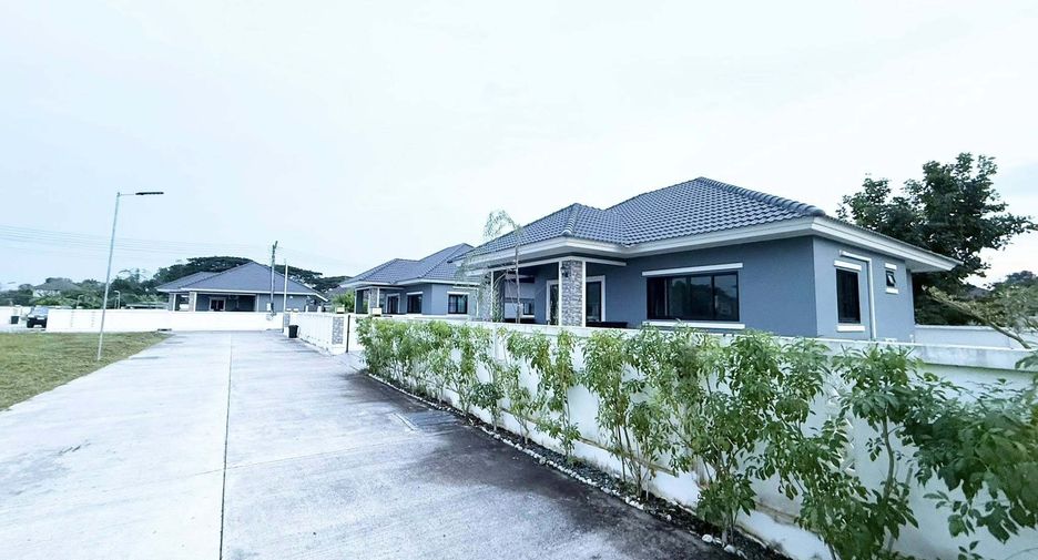 For rent 3 ベッドルーム house in San Sai, Chiang Mai