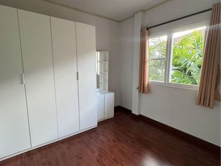 À louer 4 chambres maison à Mueang Chiang Mai, Chiang Mai
