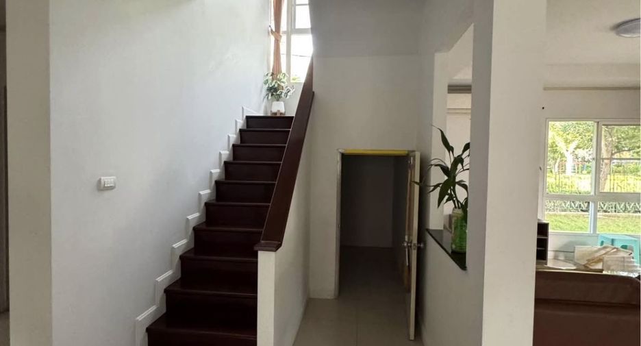 For rent 4 bedrooms house in Mueang Chiang Mai, Chiang Mai