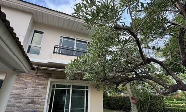 For rent 4 bedrooms house in Mueang Chiang Mai, Chiang Mai