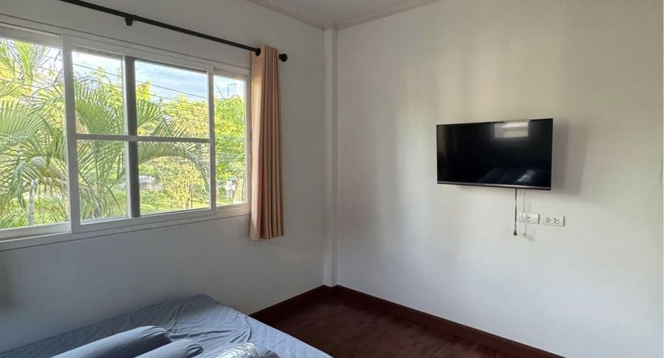 For rent 4 bedrooms house in Mueang Chiang Mai, Chiang Mai
