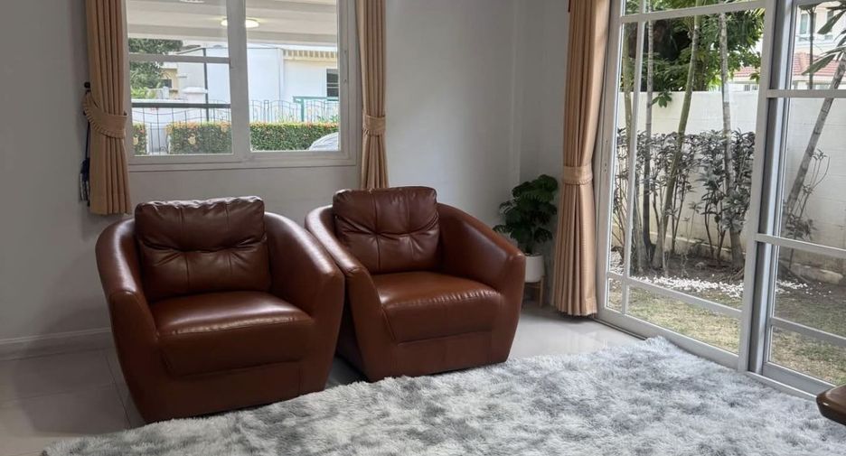 For rent 4 bedrooms house in Mueang Chiang Mai, Chiang Mai