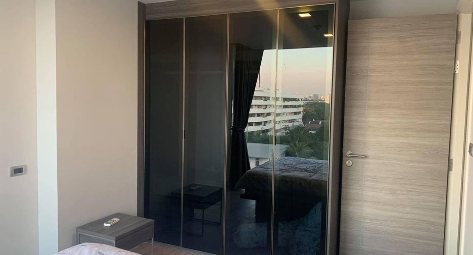 For sale 2 bedrooms condo in Phaya Thai, Bangkok